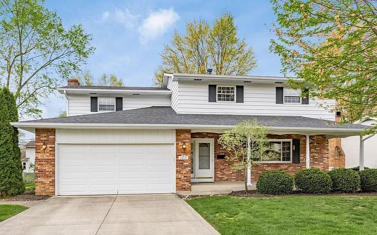 1715 Ivyhill Loop N, Columbus, OH 43229